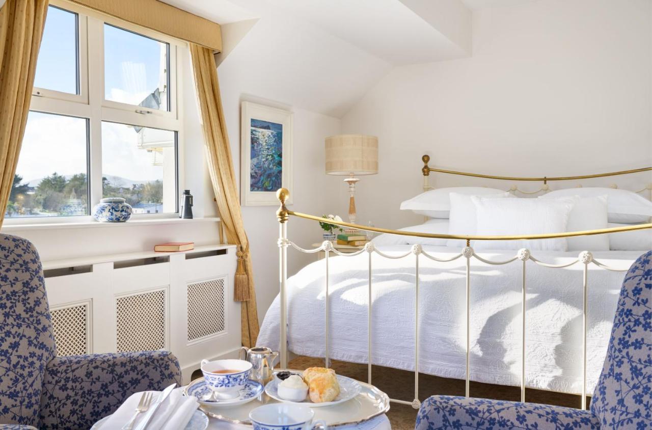 Heatons Guesthouse Дингъл Екстериор снимка